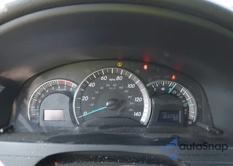 2014 Toyota Camry Se Sport z USA, uszkodzony, nr VIN 4T1BF1FK8EU829691